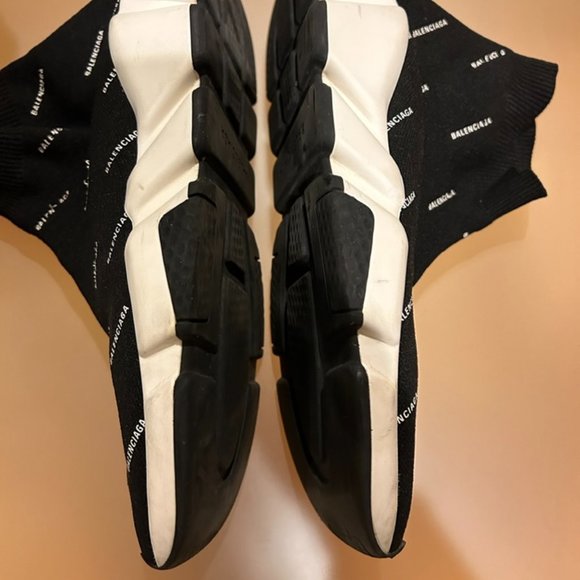 Balenciaga authentic Speed Sock Logo Sneaker Black and White, size 11 - Picture 3 of 14